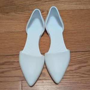 Native Flats In White